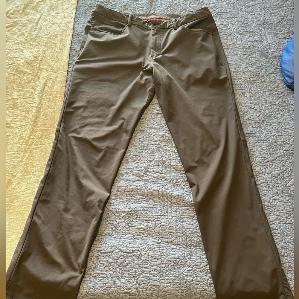 Lululemon ABC classic fit pants 34x32